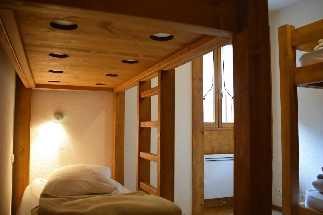 Le Traversier T40 Holiday Home 2 Morzine 0*,